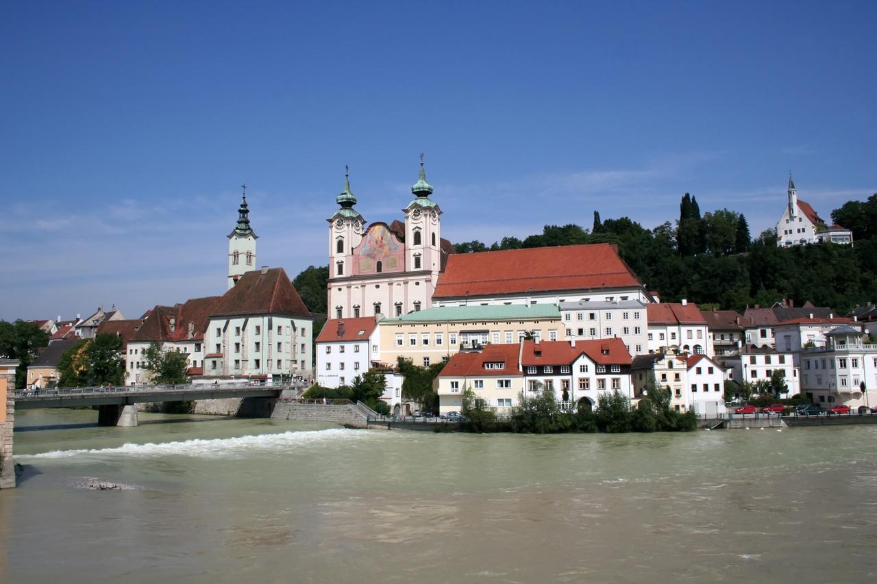 Vitus Steyr Hotel & Spa Suites Extérieur photo